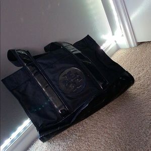 black tory burch tote